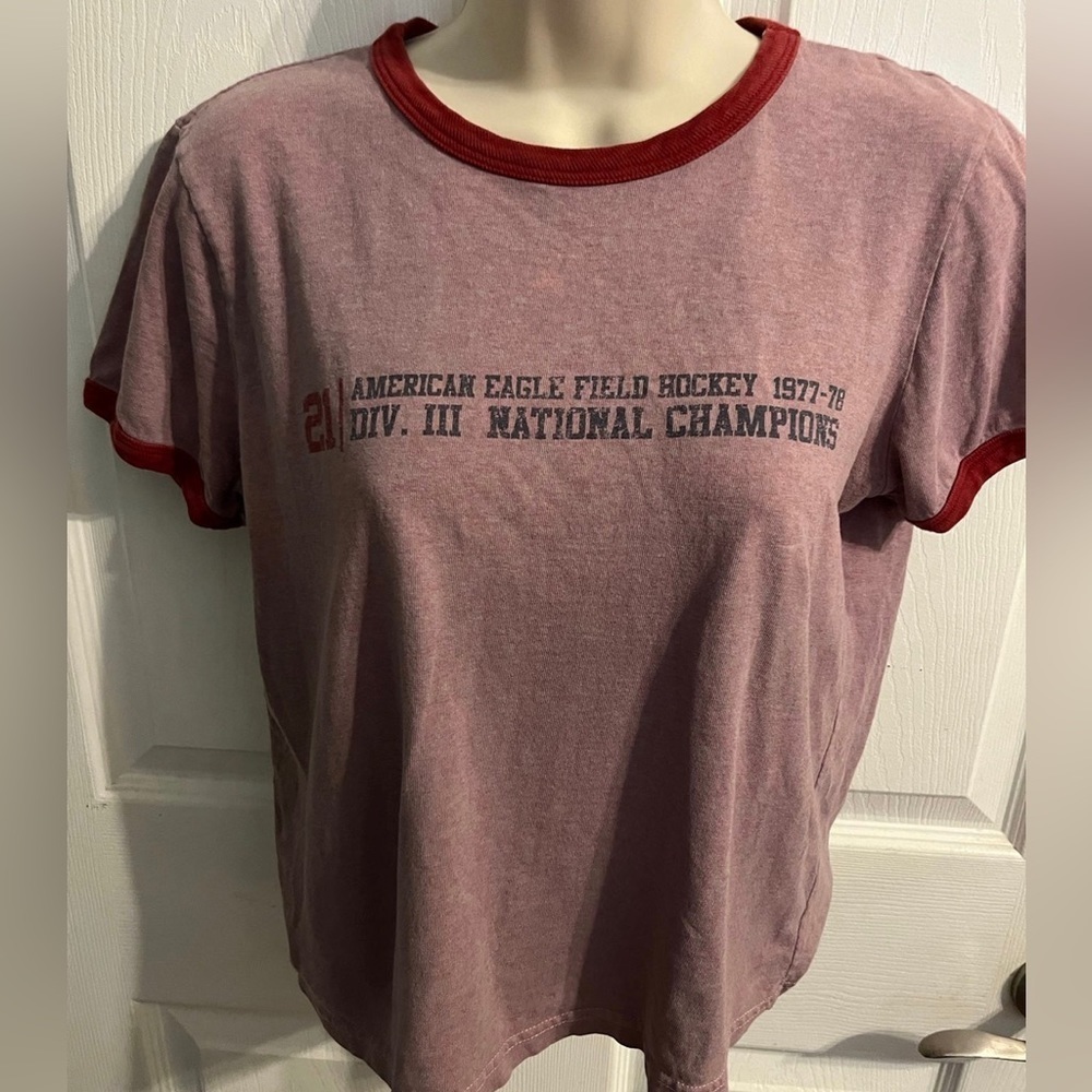 American Eagle TShirt Vintage jr M 🌸